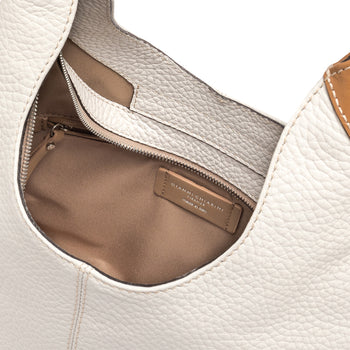 Borsa hobo Gianni Chiarini "Alessandra" in pelle martellata con tracoilla - 4