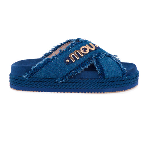 Ciabatta MOU con fasce incrociate in canvas e maxi logo in metallo