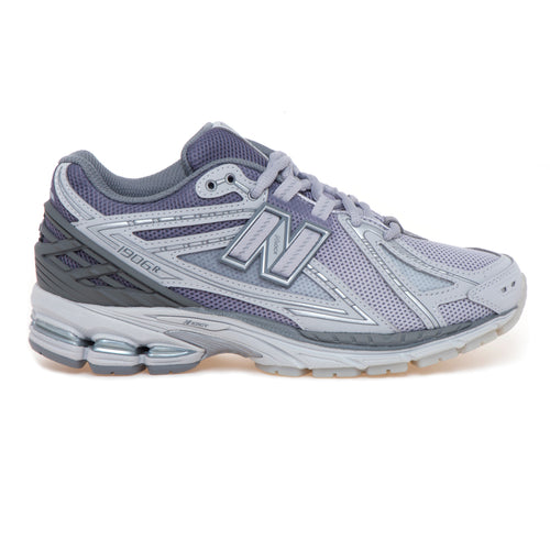 Sneaker New Balance 1906R in ecopelle e tessuto tono su tono