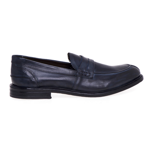 Pawelk's leather moccasin