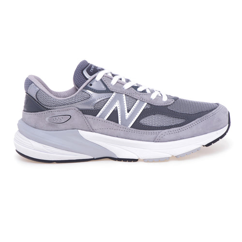 Sneaker New Balance 990 v6 in camoscio e tessuto