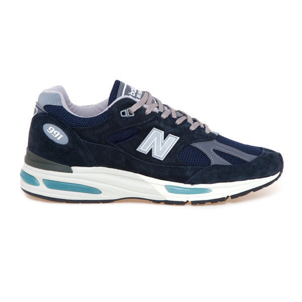 New Balance 991 Uomo: Scopri la V2 della Sneaker Iconica