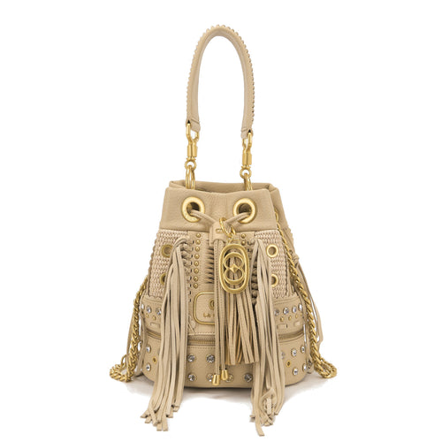 Borsa secchiello La Carrie Ficus in rafia ed ecopelle con frange e borchie