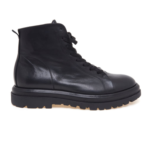 Anfibio Pawelk's in pelle con allacciatura semicoperta e suola in gomma