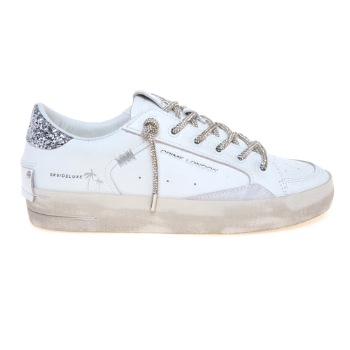 Sneaker Crime London SK8 Deluxe in pelle con talloncino in glitter e lacci strass