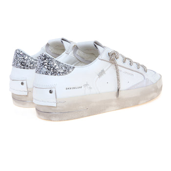 Sneaker Crime London SK8 Deluxe in pelle con talloncino in glitter e lacci strass - 3