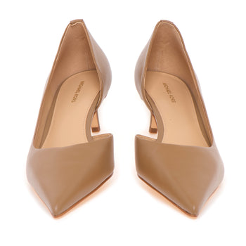 Decolletè Michael Kors "Elyse Kitten Pump" in pelle con scollo aperto e tacco 45 mm - 5