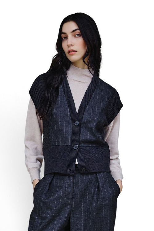 Cardigan smanicato Nenette Cody in misto lana