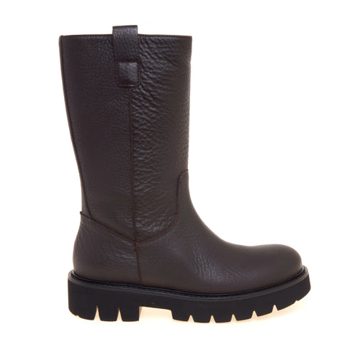 Stivaletto Anna F. in pelle martellata con suola in gomma