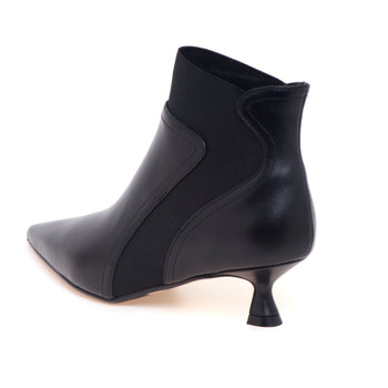 Tronchetto Anna F. in pelle con gambale elasticizzato e tacco 50 mm - 4