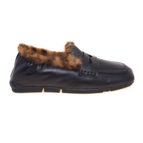 Mocassino Ash Barkley in pelle con fodera in ecopelliccia e suola in gomma