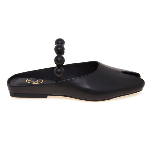 Sabot ASH Blanche in pelle con cinturino impreziosito con mezze sfere