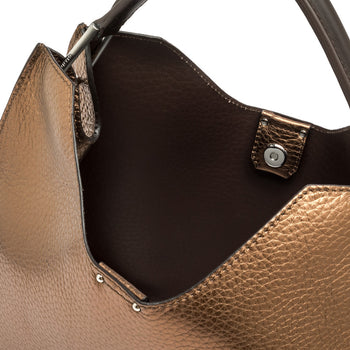 Borsa a mano a trapezio Gianni Chiarini "Aurora" in pelle martellata con tracolla - 4
