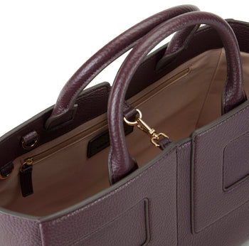 Borsa a mano grande Elisabetta Franchi in ecopelle grain con maxi logo e tracolla - 6