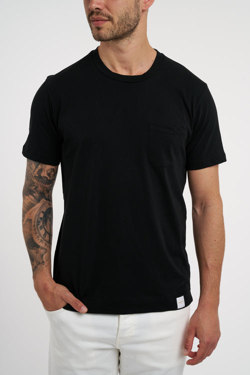 T-shirt girocollo Daniele Fiesoli con taschino