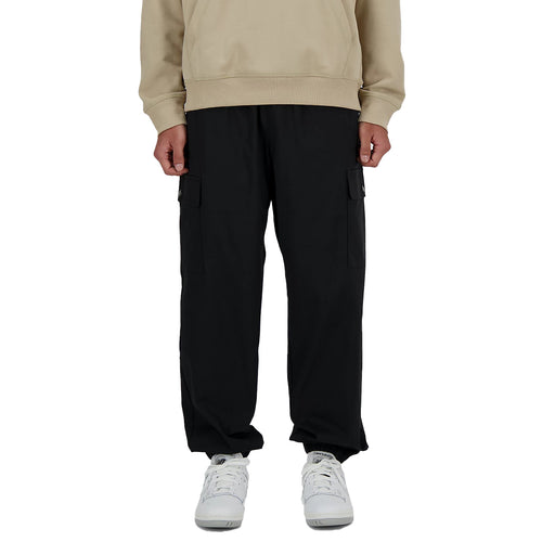 Pantalone cargo New Balance in twill elasticizzato di cotone e nylon