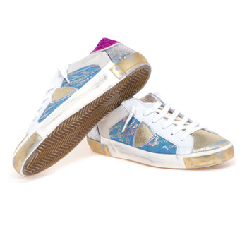 Sneaker Philippe Model PRSX in camoscio laminato, denim e pelle con pailettes e glitter - 4