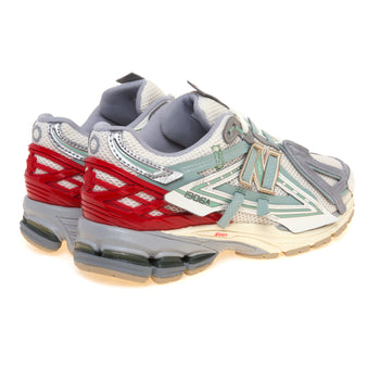 Sneaker New Balance 1906A in ecopelle, mesh e camoscio a pannelli sovrapposti - 3