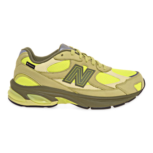 Sneaker New Balance 2010 in nabuck e tessuto tecnico con fodera in Goretex