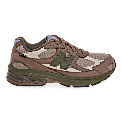 Sneaker New Balance 2010 in nabuck e tessuto con Goretex