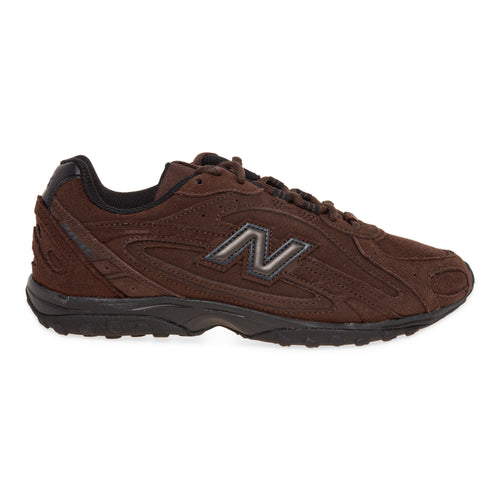 Sneaker New Balance 204l in camoscio