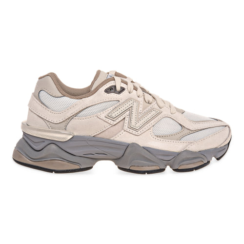 Sneaker New Balance 9060 in camoscio e tessuto  BEIGE
