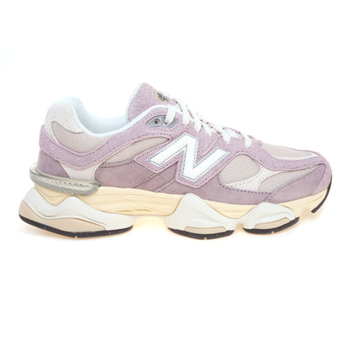 Sneaker New Balance 9060 in camoscio e tessuto