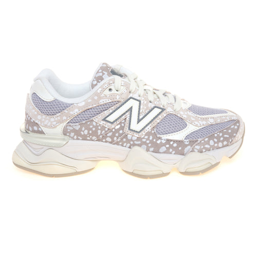 Sneaker New Balance 9060 in camoscio con stampa maculata e tessuto