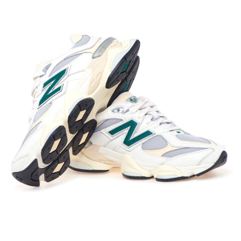 Sneaker New Balance 9060 in pelle e tessuto - 4