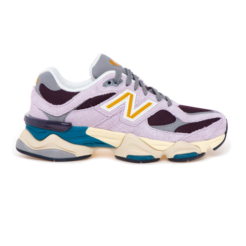 Sneaker New Balance 9060 in vintage suede e tessuto