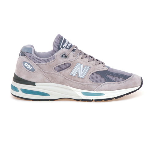 Sneaker New Balance 991 v2 in camoscio e mesh