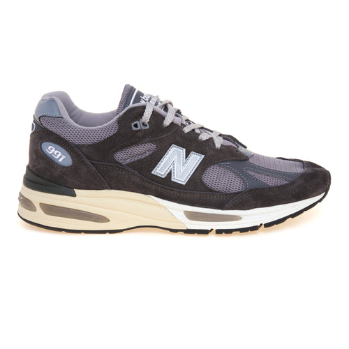 Sneaker New Balance 991v2 in camoscio e tessuto