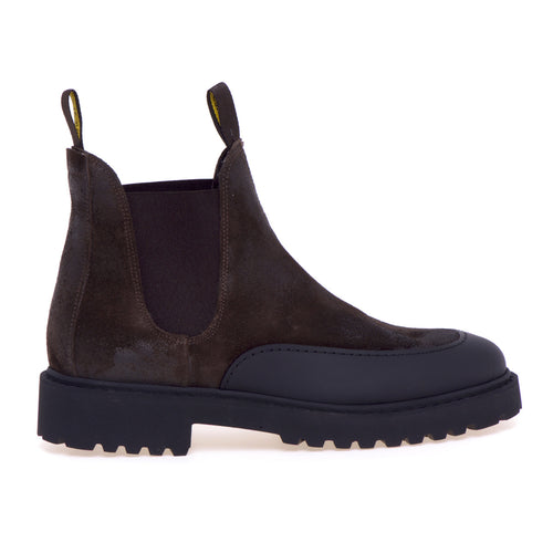 Doucal's suede Chelsea boot