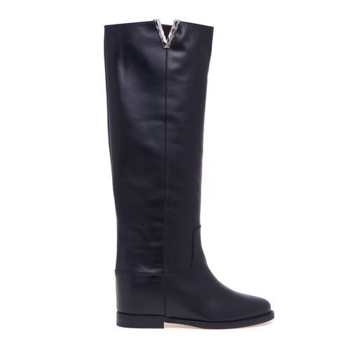 Via Roma 15 leather boot with faceted nickel metal "V" and internal wedge
