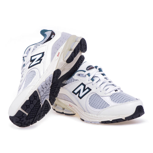 New Balance 2002R sneaker in leather and fabric with removable pouch - 2