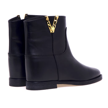 Via Roma 15 leather ankle boot with internal wedge and faceted "V". - 3