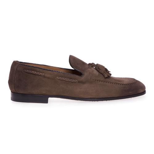 Doucal's moccasin in suede with tassels